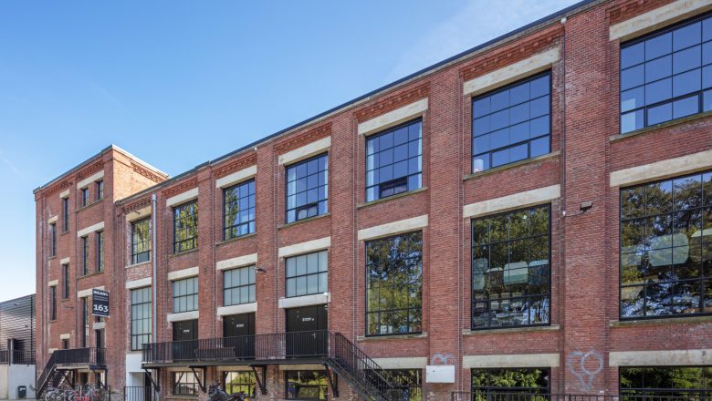 Renovatie 12 appartementen en verbouw/nieuwbouw van twee supermarkten Lage Bothof