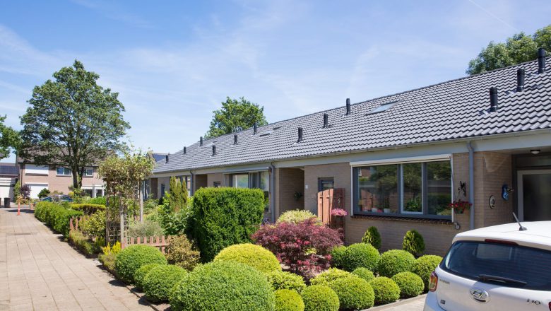 Groot onderhoud 19 woningen Het Karspel