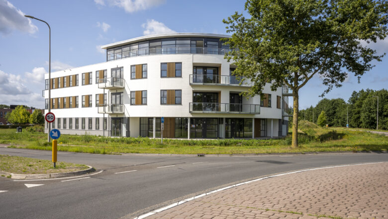 Transformatie kantoorpand ‘Hassinkborgh’ tot 26 appartementen